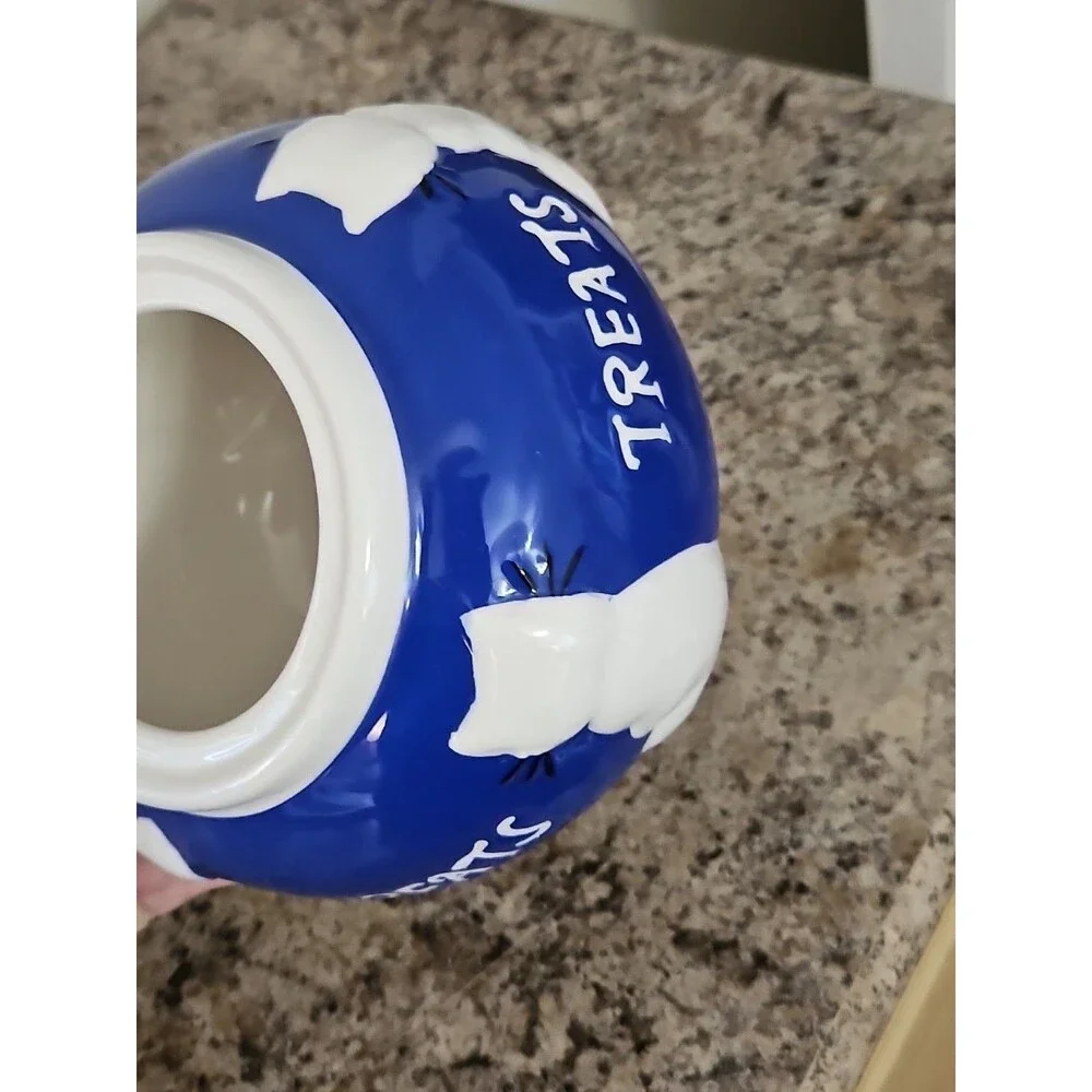 Vintage 1990's Blue & White Ceramic Cat Treats Cookie Jar 4.5